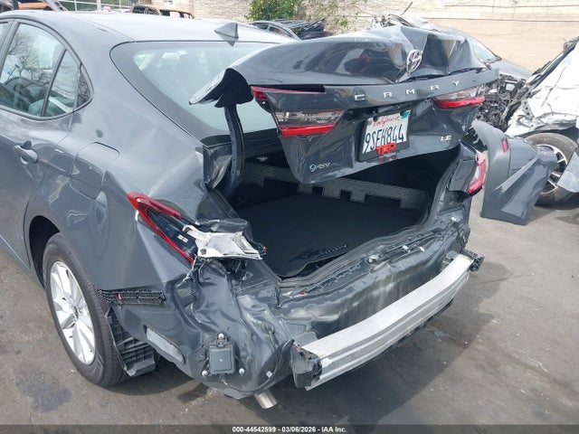 Toyota CAMRY LE 2025 4T1DAACK1SU097007 Image 12