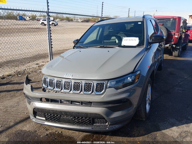 Jeep Compass Latitude 4x4 2023 3C4NJDBN2PT505893 Image 2