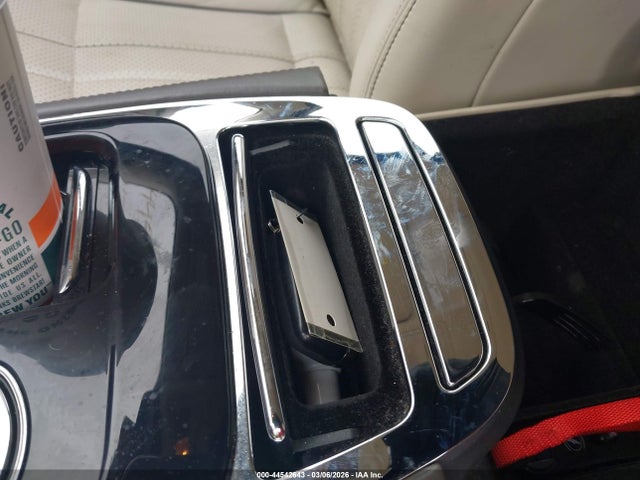 2016 JAGUAR XJ SAJWA1CE8GMW00581 Photo 10