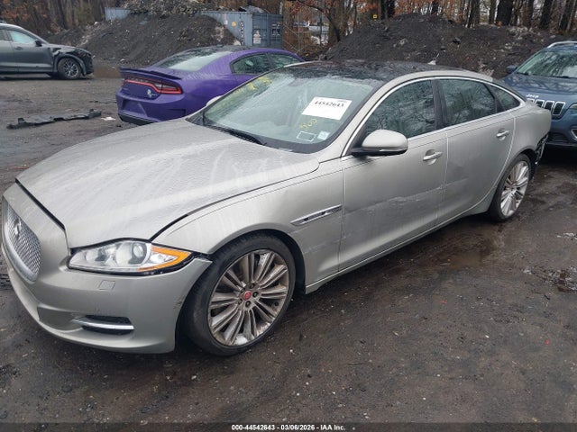 2016 JAGUAR XJ SAJWA1CE8GMW00581 Photo 5