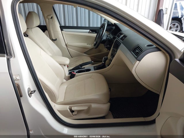 Продаж на аукціоні авто 2013 Volkswagen Passat 2.5l Se, vin: 1VWBH7A30DC118666, номер лоту: 44542681