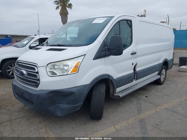1FTNR1ZM1FKB03562 Ford Transit-250