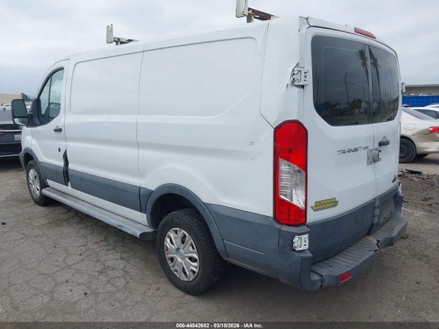1FTNR1ZM1FKB03562 Ford Transit-250