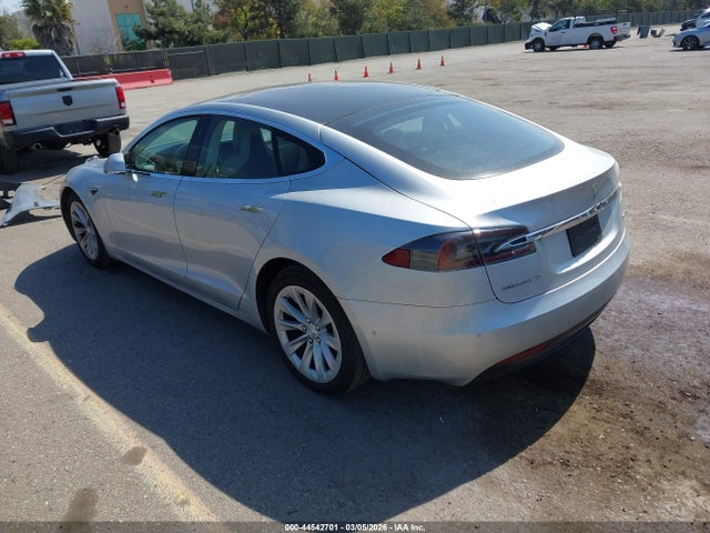 2017 TESLA MODEL S 5YJSA1E23HF190895 Photo 2