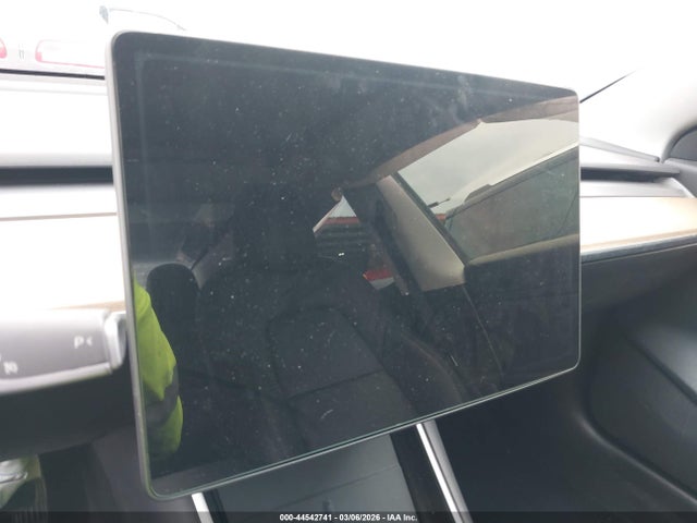 44542741 :رقم المزاد ، 5YJ3E1EA0LF661250 vin ، 2020 Tesla Model 3 Standard Range Plus Rear-wheel Drive/standard Range Rear-wheel Drive مزاد بيع