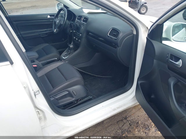 44542754 :رقم المزاد ، 3VWPL7AJ2AM634718 vin ، 2010 Volkswagen Jetta Tdi مزاد بيع