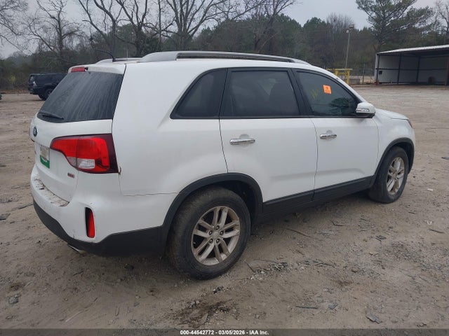 KIA SORENTO LX 2014 5XYKT3A67EG444045 Image 4