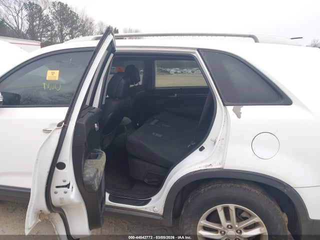 KIA SORENTO LX 2014 5XYKT3A67EG444045 Image 8