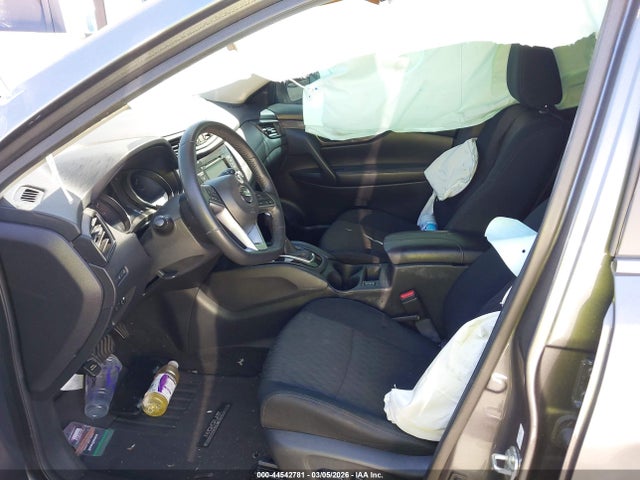 5N1AT2MV0JC814139 Nissan ROGUE SV