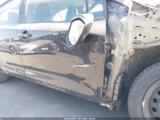 5YFEPRAE6LP126891 Toyota COROLLA LE