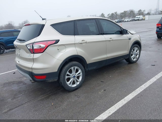 1FMCU0GD4HUC09901 Ford ESCAPE SE
