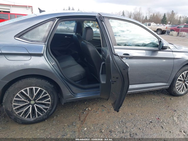 3VWCB7BU7LM050604 Volkswagen Jetta 1.4t R-line/1.4t S/1.4t Se