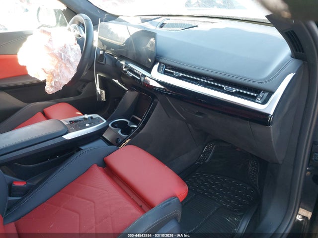 2025 BMW X1 WBX73EF09S5162390 Photo 4