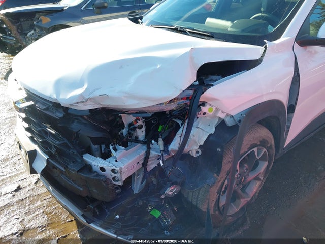 KL77LHEP8TC072591 Chevrolet Trax Fwd Lt