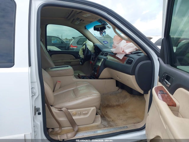 2007 CHEVROLET SUBURBAN 1500 1GNFC16077R410418 Photo 4