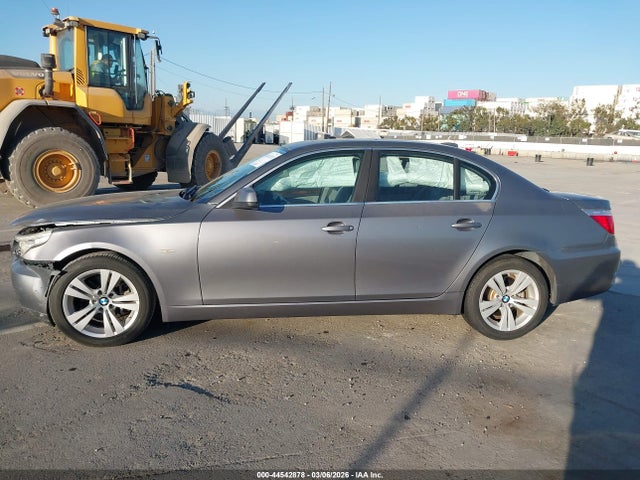 44542878 :رقم المزاد ، WBANU5C57AC460137 vin ، 2010 Bmw 528i مزاد بيع