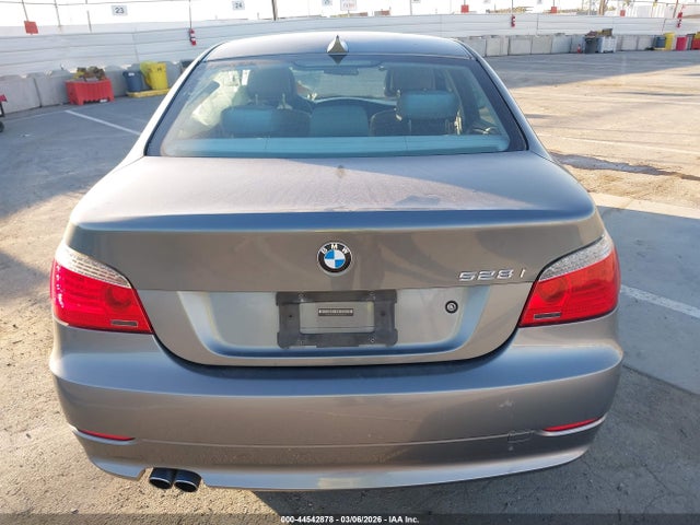 44542878 :رقم المزاد ، WBANU5C57AC460137 vin ، 2010 Bmw 528i مزاد بيع