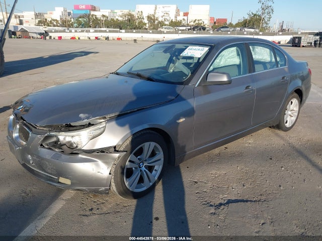 44542878 :رقم المزاد ، WBANU5C57AC460137 vin ، 2010 Bmw 528i مزاد بيع