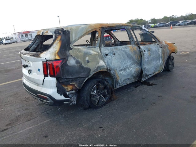 2022 KIA SORENTO HYBRID KNDRG4LGXN5113516 Photo 3