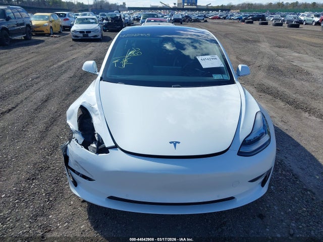 Продажа на аукционе авто 2018 Tesla Model 3 Long Range/performance, vin: 5YJ3E1EBXJF088959, номер лота: 44542908