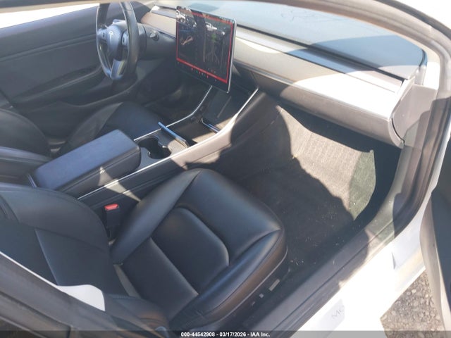 Продажа на аукционе авто 2018 Tesla Model 3 Long Range/performance, vin: 5YJ3E1EBXJF088959, номер лота: 44542908