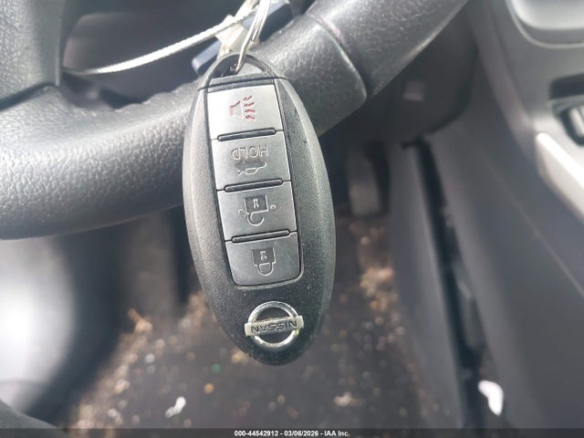 44542912 :رقم المزاد ، 3N1AB7AP3HY390275 vin ، 2017 Nissan Sentra Sv مزاد بيع