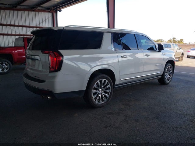 2021 GMC YUKON XL 1GKS2JKL1MR193569 Photo 3
