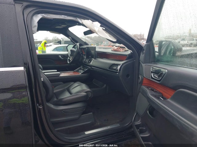 44542937 :رقم المزاد ، 5LMJJ3NGXREL05054 vin ، 2024 Lincoln Navigator Premiere L مزاد بيع