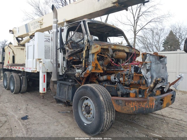 Auction sale of the 2004 Sterling Truck Lt 9500, vin: 2FZHAZCV44AN55283, lot number: 44542944
