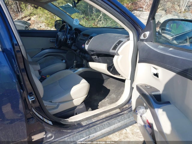 2011 MITSUBISHI OUTLANDER JA4JT3AWXBU015515 Photo 4