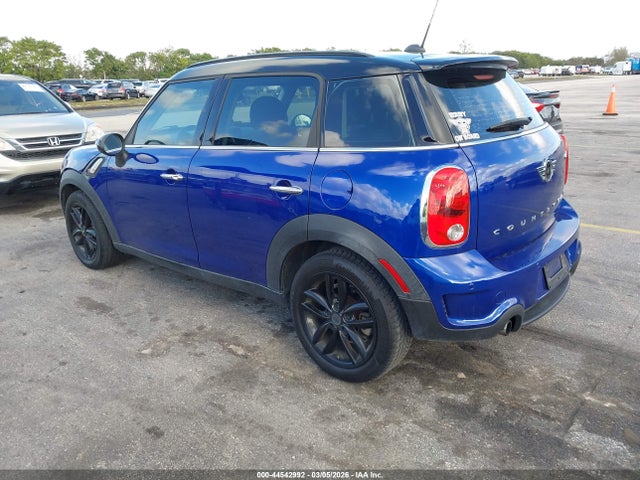 2015 MINI COUNTRYMAN WMWZC3C54FWT04135 Photo 2