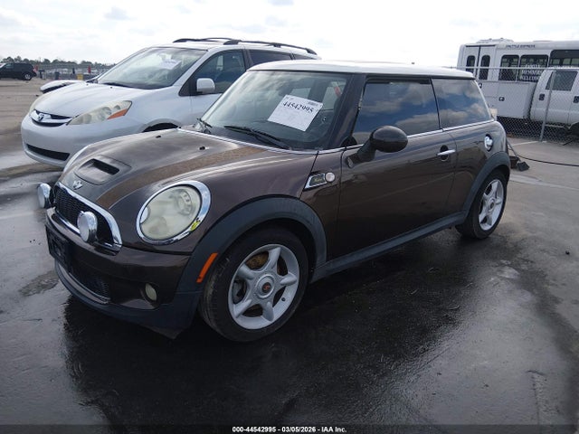 44542995 :رقم المزاد ، WMWMF7C53ATW88489 vin ، 2010 Mini Cooper S مزاد بيع