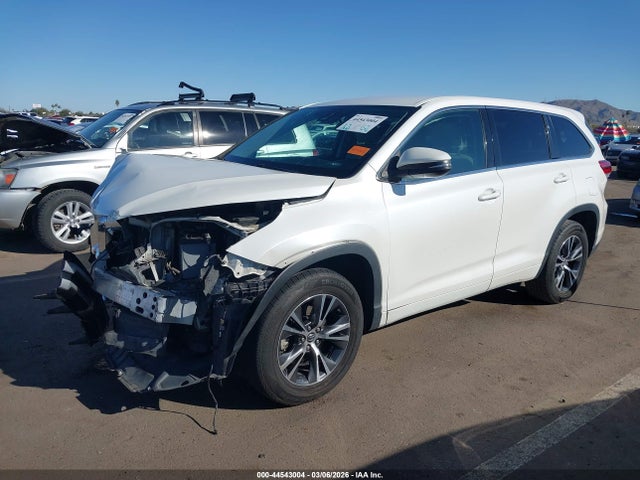 5TDZARFH1HS025021 Toyota Highlander Le