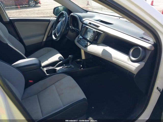Продаж на аукціоні авто 2017 Toyota Rav4 Xle, vin: 2T3WFREV5HW383393, номер лоту: 44543017
