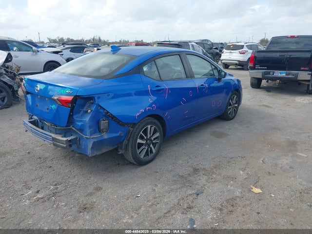 2021 Nissan Versa Sv Xtronic Cvt მანქანა იყიდება აუქციონზე, vin: 3N1CN8EV8ML827967, აუქციონის ნომერი: 44543025