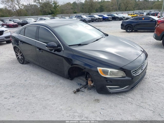 2016 VOLVO S60 INSCRIPTION LYV402FM2GB094175