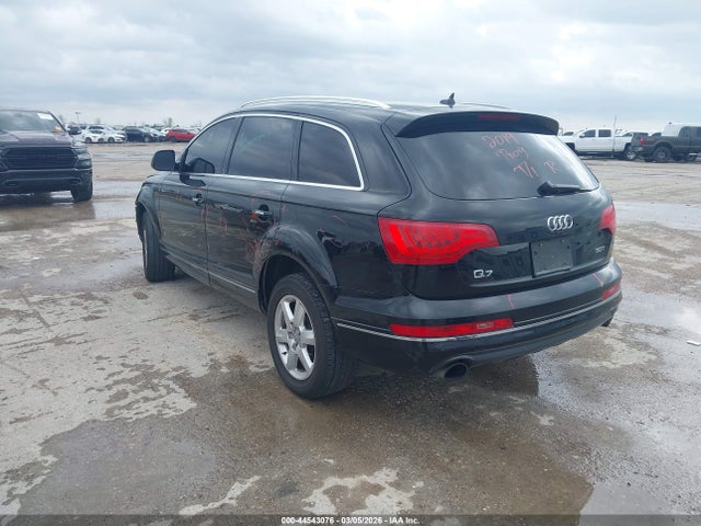 2015 AUDI Q7 WA1CGAFE4FD017283 Photo 2