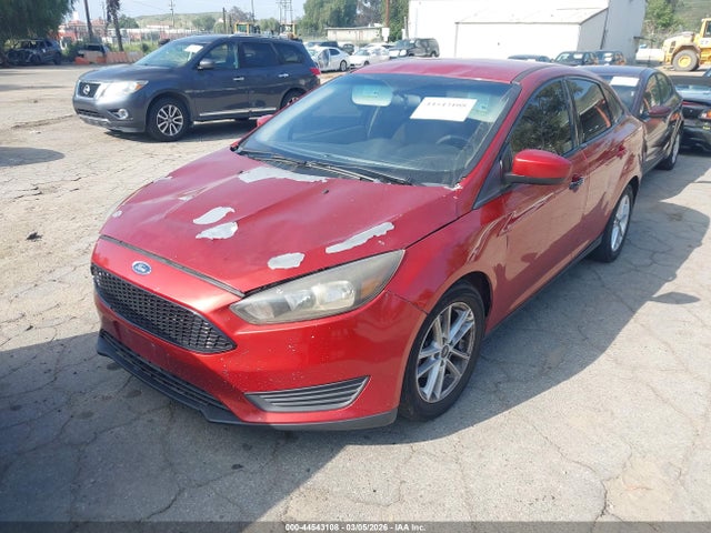 Ford FOCUS SE 2018 1FADP3F26JL323109 Image 2