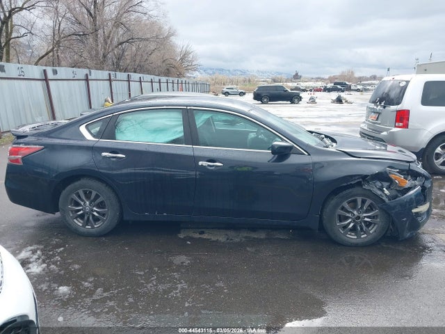 Nissan Altima 2.5 S 2015 1N4AL3AP1FC462461 Image 13