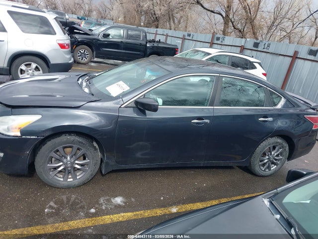 Nissan Altima 2.5 S 2015 1N4AL3AP1FC462461 Image 14
