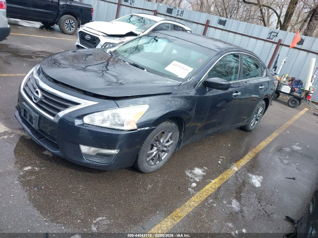 Nissan Altima 2.5 S 2015 1N4AL3AP1FC462461 Image 2