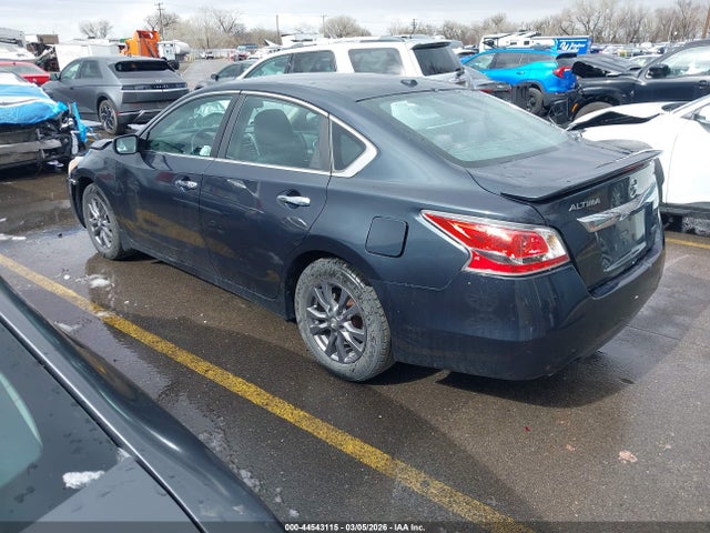 Nissan Altima 2.5 S 2015 1N4AL3AP1FC462461 Image 3