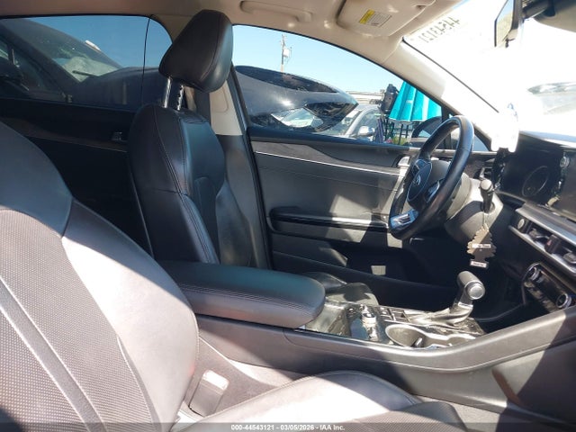 5XXG34J28MG069102 KIA K5 EX