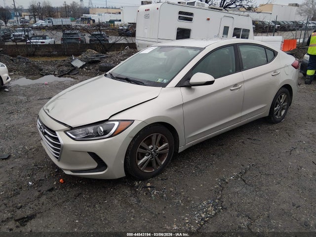 5NPD84LF7JH399186 Hyundai ELANTRA SEL