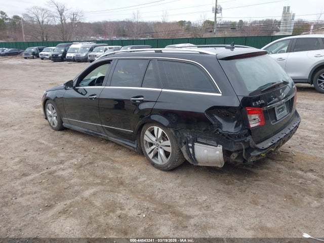 2011 MERCEDES-BENZ E 350 WDDHH8HB2BA366528 Photo 2