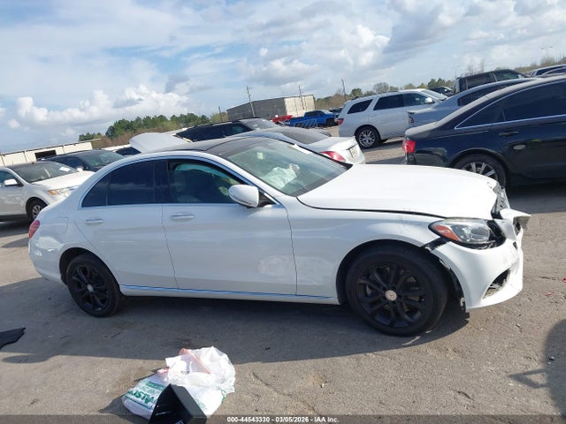 44543330 :رقم المزاد ، 55SWF4KBXFU025348 vin ، 2015 Mercedes-benz C 300 4matic مزاد بيع
