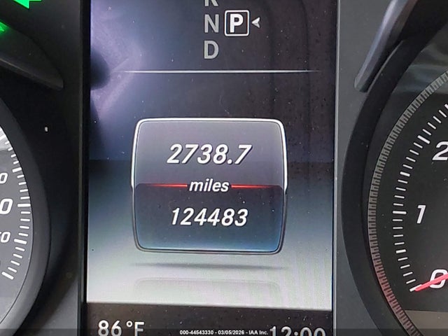 44543330 :رقم المزاد ، 55SWF4KBXFU025348 vin ، 2015 Mercedes-benz C 300 4matic مزاد بيع
