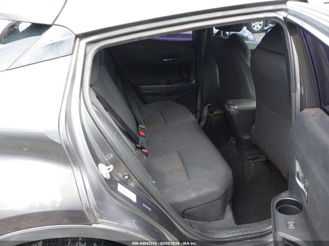 Toyota C-HR XLE 2018 NMTKHMBX6JR024772 Image 19