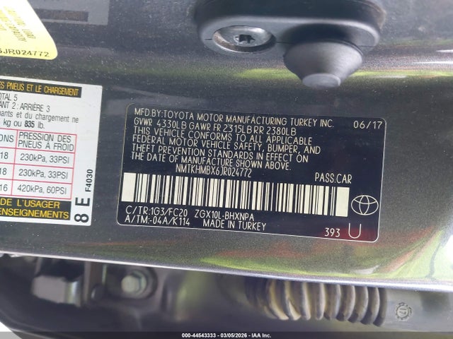 Toyota C-HR XLE 2018 NMTKHMBX6JR024772 Image 9