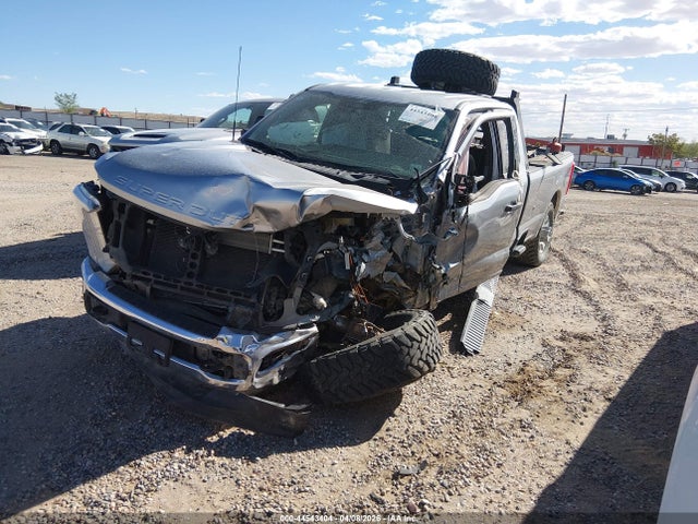 Ford F-350 Xlt 2024 1FT8X3BN2RED70276 Image 2